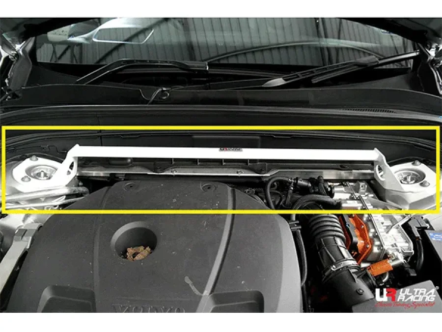 Ultra Racing Volvo XC90 T8 14+ 4WD Hybrid Ultra-R Front Upper Strutbar, référence TW2-3756