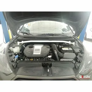 Ultra Racing Hyundai Veloster 1.6 GDI 11+ UltraRacing Front Strut Bar, référence URCN-TW2-2110