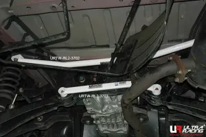 Ultra Racing Mitsubishi Outlander 2.4 2WD/4WD 13+ Ultra-R Rear Lower Bar, référence URTW-RL2-3703