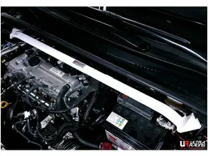 Ultra Racing Toyota Auris E210 2.0 18+ Ultra Racing Front Upper Strutbar, référence URTW-TW2-3985
