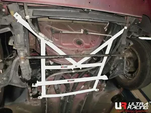 Ultra Racing MG-F 95-02 1.8 2WD UltraRacing 5P Front H-Brace 3223, référence LA5-3223