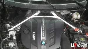 Ultra Racing BMW F15 (X5-xDrive40e) 2.0T/2.5D/3.5 15-18/F16 X6 3.0TT 15-19 4WD UltraRacing 4-Point Front Upper Strutbar (3408), référence URTW-TW4-3408