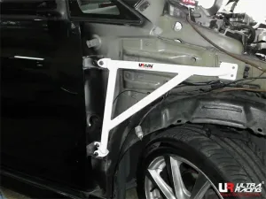 Ultra Racing Toyota Wish (AE10) 1.8/2.0 2WD 03-09 UltraRacing 3-Point Fender Brackets (816P), référence FD3-1816P