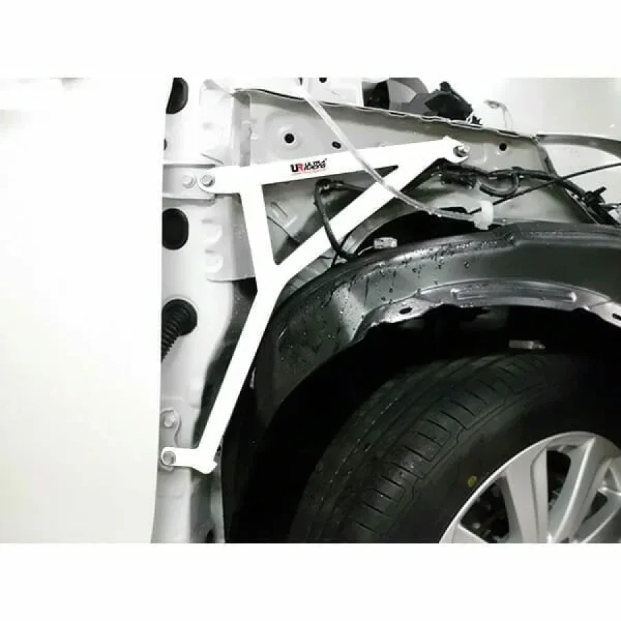 Ultra Racing Toyota Vios 1.5 13-19/Yaris 1.2/1.5 13-19 2WD UltraRacing 3-Point Fender Brackets (532P), référence FD3-2532P