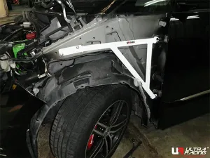 Ultra Racing Toyota Estima (XR50) 2.4/3.5 2WD 06+ UltraRacing 3-Point Fender Brackets (323P), référence FD3-3323P