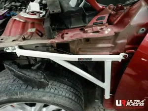 Ultra Racing Mazda 3 (BM) 2.0 2WD HB/Sedan 13-18 UltraRacing 3-Point Fender Brackets (329P), référence FD3-3329P
