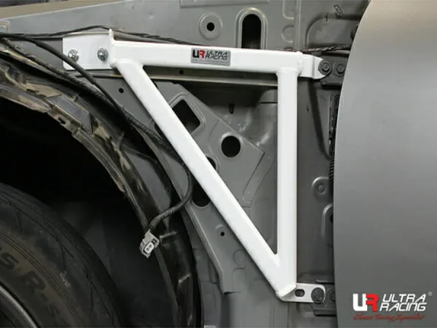 Ultra Racing Infiniti G37 (V36) 3.7 2WD Coupe 09-13 UltraRacing 3-Point Fender Brackets (746P), référence URKR-FD3-2746P
