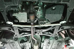 Ultra Racing Toyota Sienta (XP170) 1.5 2WD 15+ UltraRacing 2-Point Front Lower Tiebar (3799), référence LA2-3799