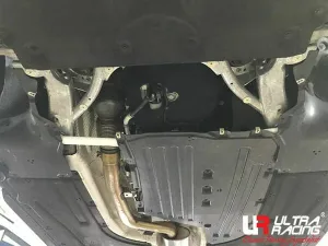 Ultra Racing BMW 3 G20 (330i/M340i) 2.0T/3.0T 2WD 19+ UltraRacing 2-Point Front Lower Tiebar (4109), référence LA2-4109