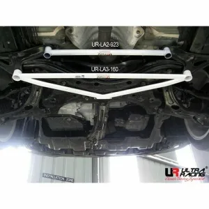 Ultra Racing Toyota Isis (AM10) 1.8 04-17 2WD/Toyota Wish 1.8/2.0 03-17 UltraRacing 3-Point Front Lower Brace (160), référence LA3-160