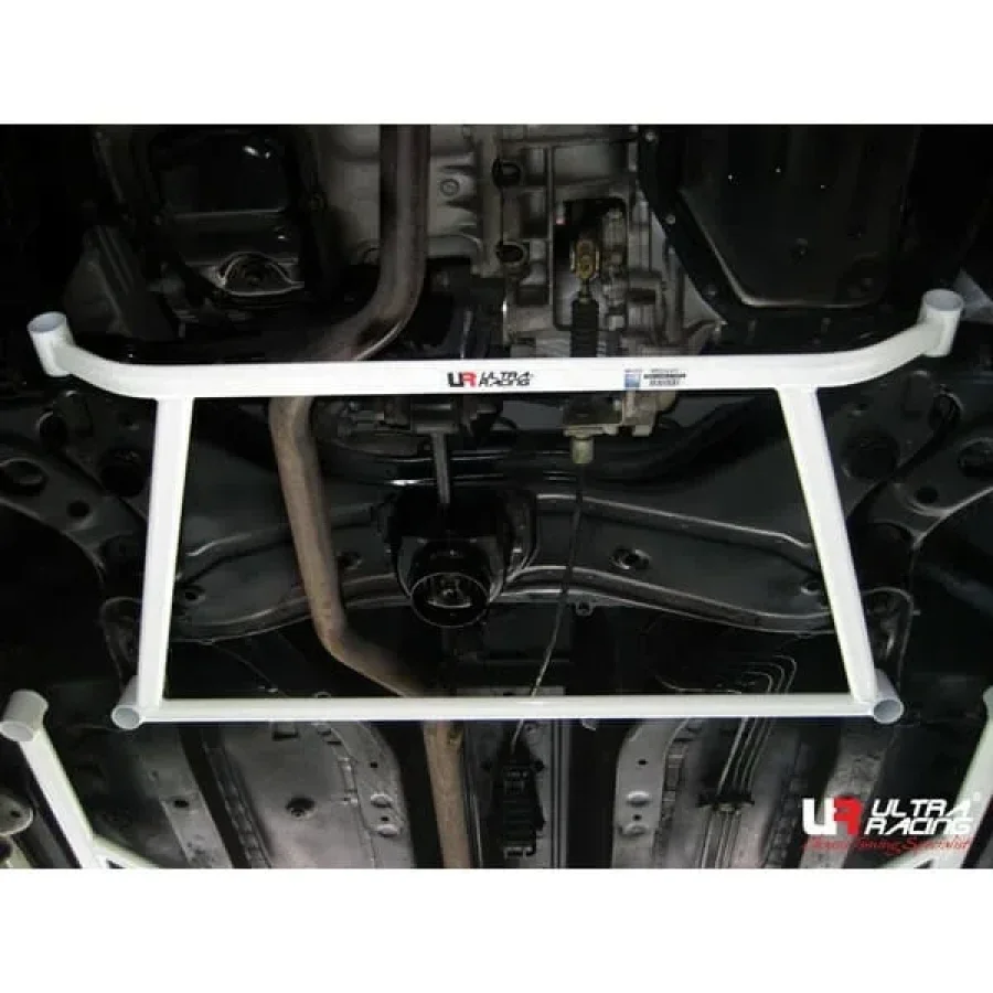 Ultra Racing Perodua Myvi (M300) 1.0/1.3 05-11/M600 1.3 11-17 2WD UltraRacing 4-Point Front Lower Brace (143), référence LA4-143
