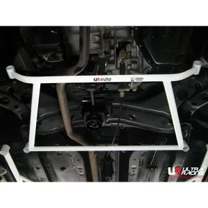 Ultra Racing Perodua Myvi (M300) 1.0/1.3 05-11/M600 1.3 11-17 2WD UltraRacing 4-Point Front Lower Brace (143), référence LA4-143