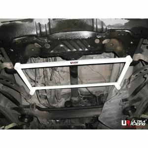 Ultra Racing Toyota Estima (XR10) 2.4 2WD 90-99 UltraRacing 4-Point Front Lower Brace (2039), référence LA4-2039