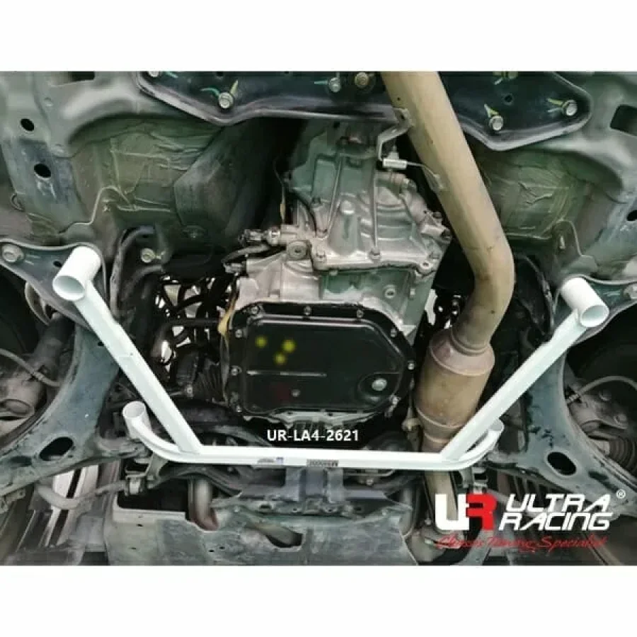 Ultra Racing Subaru Exiga 2.0T 08-18/XV 2.0 13-17 4WD UltraRacing 4-Point Front Lower Brace (2621), référence LA4-2621