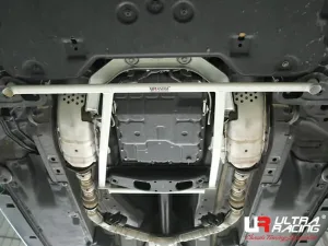 Ultra Racing Infiniti Q70 (Y51) 2.5/3.5 V6 2WD 13+ UltraRacing 4-Point Front Lower Brace (3452), référence LA4-3452