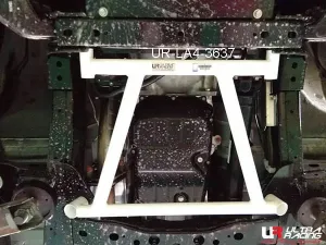 Ultra Racing Mitsubishi Triton L200 (KJ) 2.4D/2.5D 4WD FL 15+ UltraRacing 4-Point Front Lower Brace (3637), référence LA4-3637