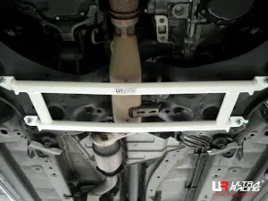 Ultra Racing Nissan Murano (Z51) 3.5 4WD 09-14 UltraRacing 4-Point Front Lower Brace (3655), référence LA4-3655