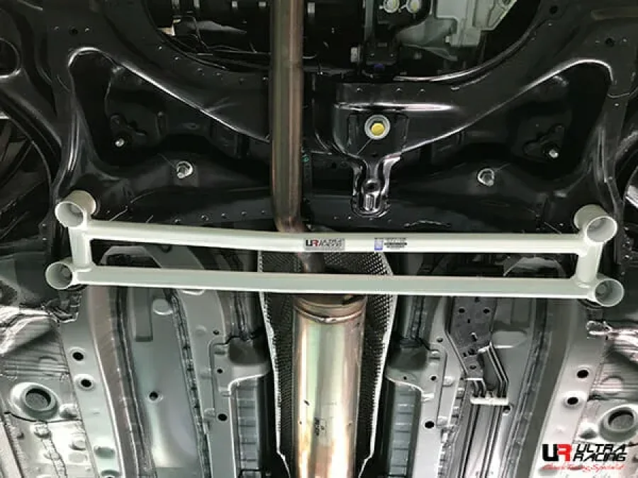 Ultra Racing Toyota Sienta (XP170) 1.5 15+/Vios 1.5 16+/Yaris 1.5 19+ 2WD UltraRacing 4-Point Front Lower Brace (3750), référence LA4-3750