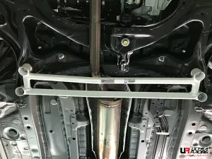 Ultra Racing Toyota Sienta (XP170) 1.5 15+/Vios 1.5 16+/Yaris 1.5 19+ 2WD UltraRacing 4-Point Front Lower Brace (3750), référence LA4-3750