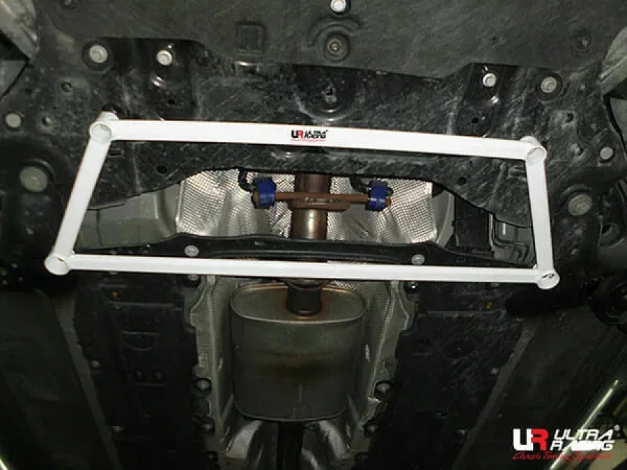 Ultra Racing Volvo V90 T8 2.0T Hybrid/Volvo XC60/XC90 2.0 15+ 2WD UltraRacing 4-Point Front Lower Brace (3757), référence LA4-3757