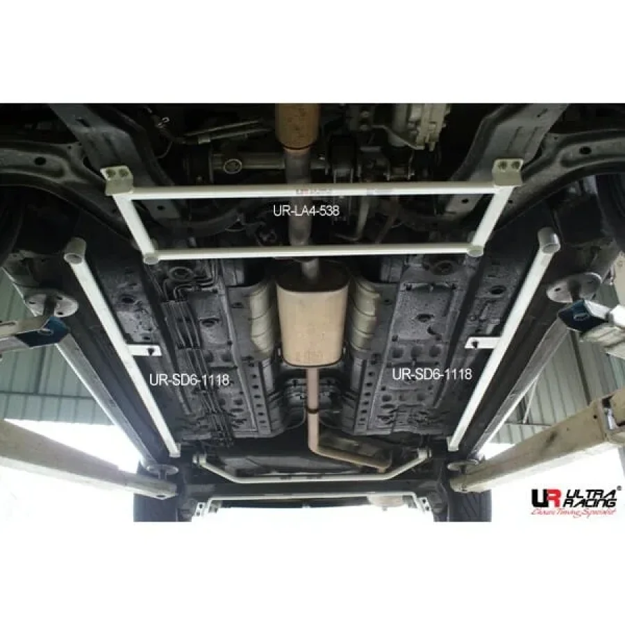 Ultra Racing Proton Saga Blm (BT/MK1/MK2) 1.3/1.6 2WD 08-16 UltraRacing 4-Point Front Lower Brace (538), référence LA4-538