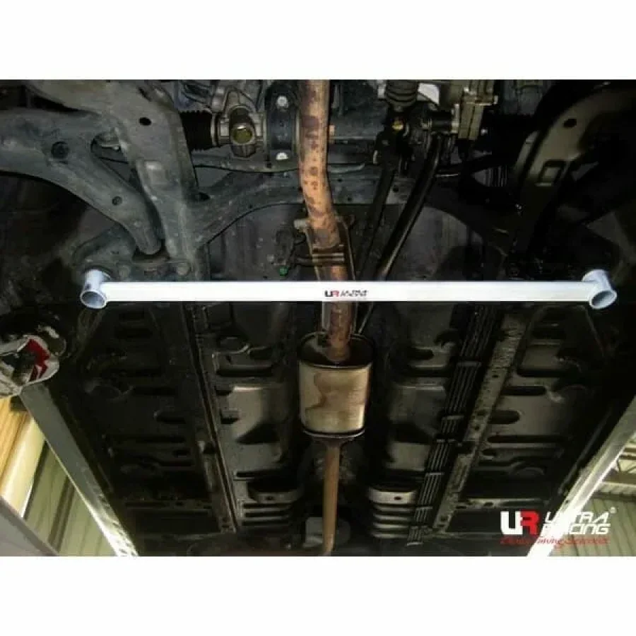 Ultra Racing Hyundai Visto (FF) 800T 2WD 97-14 UltraRacing 2-Point Front Lower Tiebar (3070), référence URKR-LA2-3070