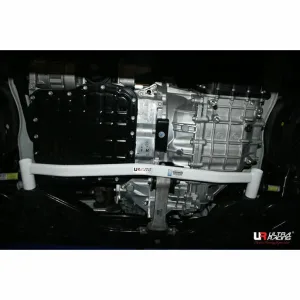 Ultra Racing Hyundai Tucson (TL) 1.7D 16-21/Kia Sportage 2WD/4WD 17-21 UltraRacing 2-Point Front Lower Tiebar (3382), référence URKR-LA2-3382