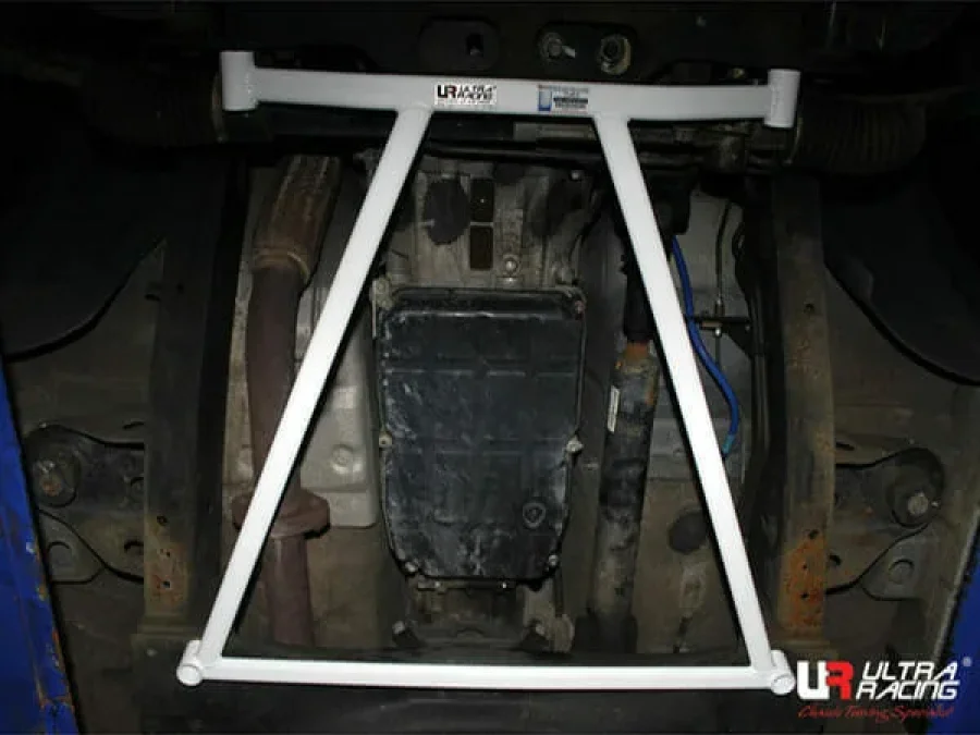 Ultra Racing Ssangyong Kyron 2.0D/2.7D 4WD 05-14 UltraRacing 4-Point Front Lower Brace (2179), référence URKR-LA4-2179