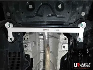 Ultra Racing Renault Samsung SM5 (L43) 1.6T FL 15+/SM7 2.5 11-12 UltraRacing 4-Point Front Lower Brace (2245), référence URKR-LA4-2245