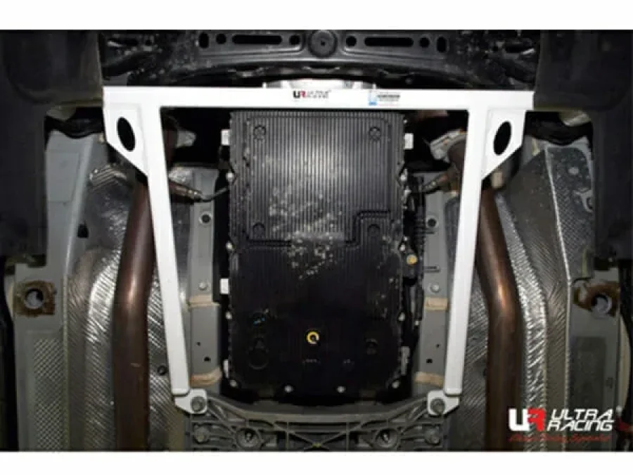 Ultra Racing Hyundai Equus (EQ900) 3.8/5.0 2WD 10-16 UltraRacing 4-Point Front Lower Brace (3620), référence URKR-LA4-3620