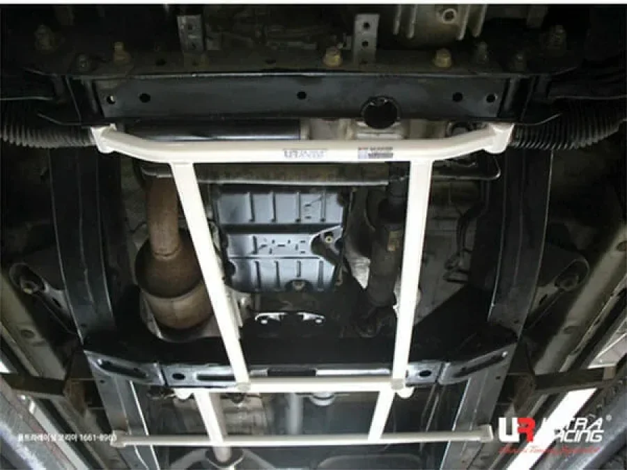 Ultra Racing Ssangyong Rexton Sports (Q200) 2.2D 2WD/4WD 18+ UltraRacing 4-Point Front Lower Brace (4130), référence URKR-LA4-4130