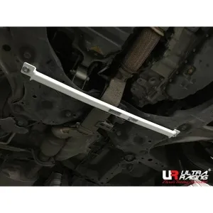 Ultra Racing Nissan Elgrand (E52) 3.5 V6 2WD 10+ UltraRacing 2-Point Front Lower Tiebar (3161), référence URTH-LA2-3161