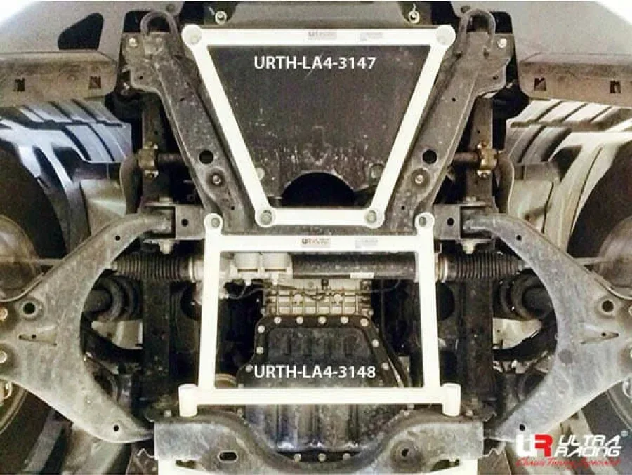 Ultra Racing Isuzu MU-X (RF10) 2.5 2WD 13-21 UltraRacing 4-Point Front Lower Brace (3148), référence URTH-LA4-3148