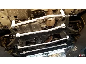 Ultra Racing Lexus RX 200T (AL20) 2.0T 2WD 15+/300 2.0T 4WD 15+ UltraRacing 2-Point Front Lower Tiebar (3906), référence URTW-LA2-3906