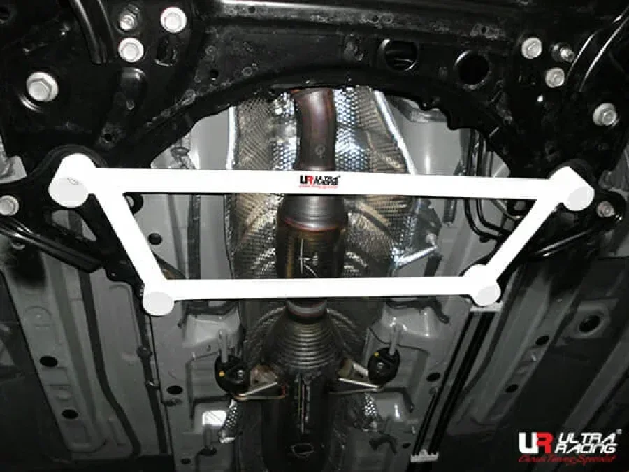 Ultra Racing Scion TC 2.5 2WD 11-14/Scion TC FL 2.5 14-16/Scion XB 1.5 08-15 UltraRacing 4-Point Front Lower Brace (2353), référence URUS-LA4-2353