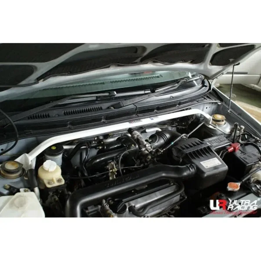 Ultra Racing Perodua Kelisa (L700) 1.0/850 2WD 01-07 UltraRacing 2-Point Front Upper Strutbar (060), référence TW2-060