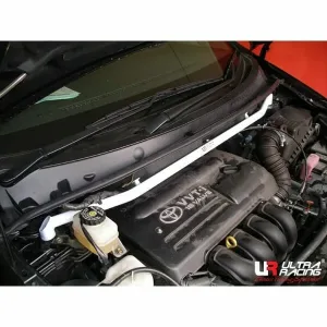 Ultra Racing Lexus LS 430 (XF30) 4.3 V8 2WD 00-06 UltraRacing 2-Point Front Upper Strutbar (135), référence TW2-135