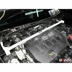Ultra Racing Toyota Wish (AE20) 1.8/2.0 2WD 09-17 UltraRacing 2-Point Front Upper Strutbar (1675), référence TW2-1675
