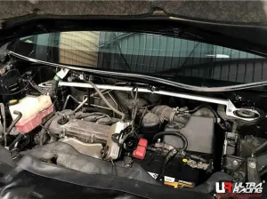 Ultra Racing Toyota Alphard/Vellfre (AH20) 2.4 2WD/4WD 08-15 UltraRacing 2-Point Front Upper Strutbar (3167), référence TW2-3167