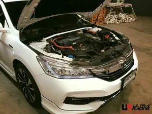 Ultra Racing Acura TLX (UB-3) 3.5 V6 4WD 17-20/Honda Accord 2.0 13-15 UltraRacing 2P Front Upper Strutbar (3209), référence TW2-3209