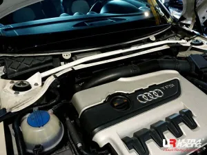 Ultra Racing Audi TT/TTS MK2 (TYPE8J) 2.0 TFSI 2WD LHD 06-14 UltraRacing 2P Front Upper Strutbar (3411), référence TW2-3411