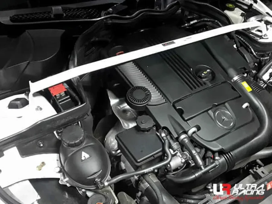 Ultra Racing Mercedes C207 (Coupe) 2.5/3.5 2WD 13-17 UltraRacing 2-Point Front Upper Strutbar (3609), référence TW2-3609