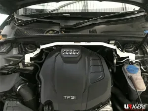 Ultra Racing Audi S5 (B8) 8T 3.0 TFSI 4WD SPORTBACK 07-16 UltraRacing 2P Front Upper Strutbar (3653), référence TW2-3653