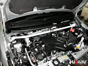 Ultra Racing Perodua Bezza (B300) 1.0 2WD 16+ UltraRacing 2-Point Front Upper Strutbar (3673), référence TW2-3673