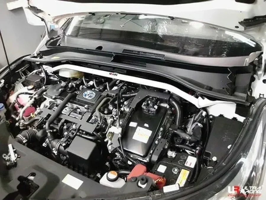 Ultra Racing Toyota C-HR (AX-10) 1.2T/1.8 2WD 18+ UltraRacing 2-Point Front Upper Strutbar (3838), référence TW2-3838