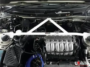 Ultra Racing Proton Perdana 2.0 95-98/Perdana 2.0 FL 98-10 2WD UltraRacing 3-Point Front Upper Strutbar (10), référence TW3-010