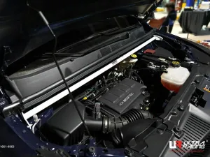 Ultra Racing Chevrolet Trax (U200) 1.4T 2WD 13+ UltraRacing 2-Point Front Upper Strutbar (2200), référence URKR-TW2-2200