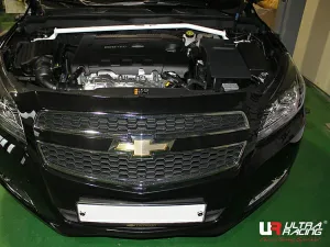 Ultra Racing Chevrolet Malibu 2.4 2WD 13-15 UltraRacing 2-Point Front Upper Strutbar(2229), référence URKR-TW2-2229