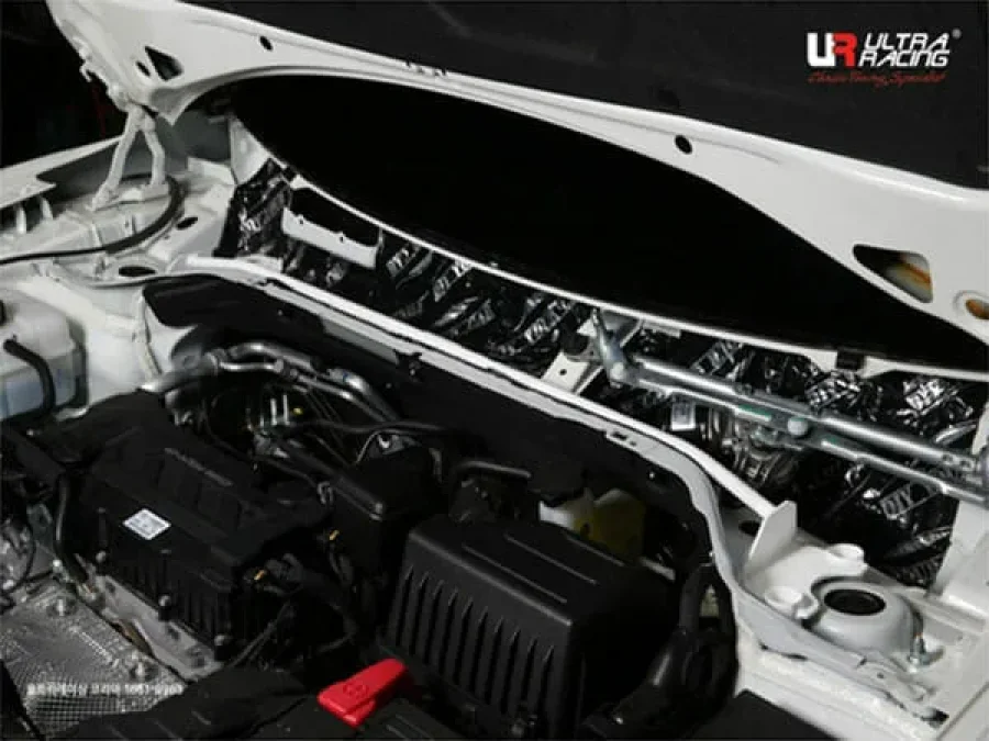 Ultra Racing Ssangyong Tivoli 1.5T/1.6/1.6T 2WD 15+ UltraRacing 2-Point Front Upper Strutbar (3242), référence URKR-TW2-3242