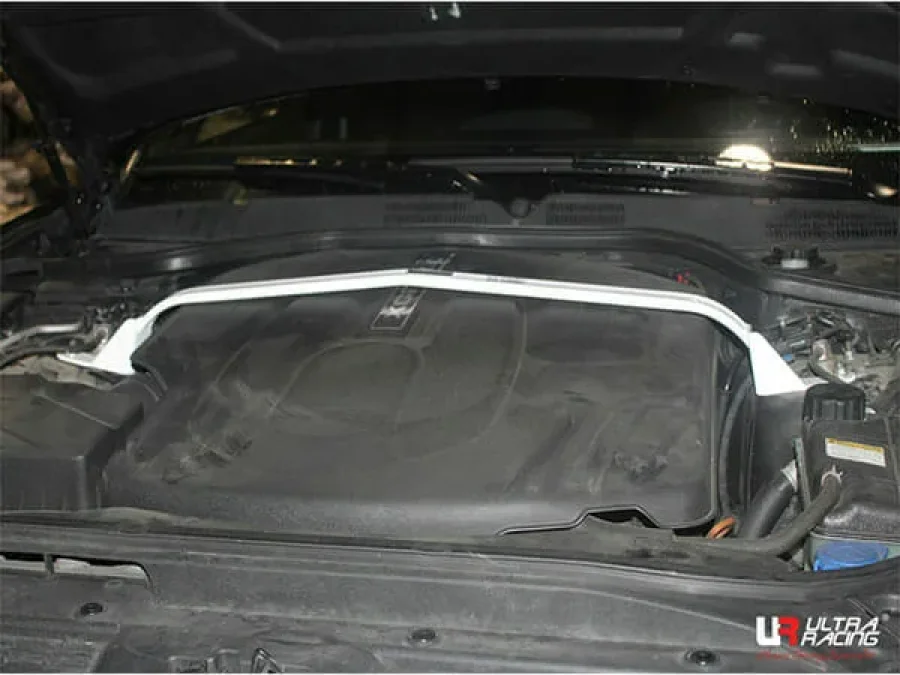 Ultra Racing Ssangyong Chairman W 3.6 2WD/4WD 08-17 UltraRacing 2-Point Front Upper Strutbar (3265), référence URKR-TW2-3265